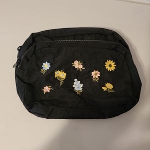 New Baggu Ditsy Floral Fanny Pack